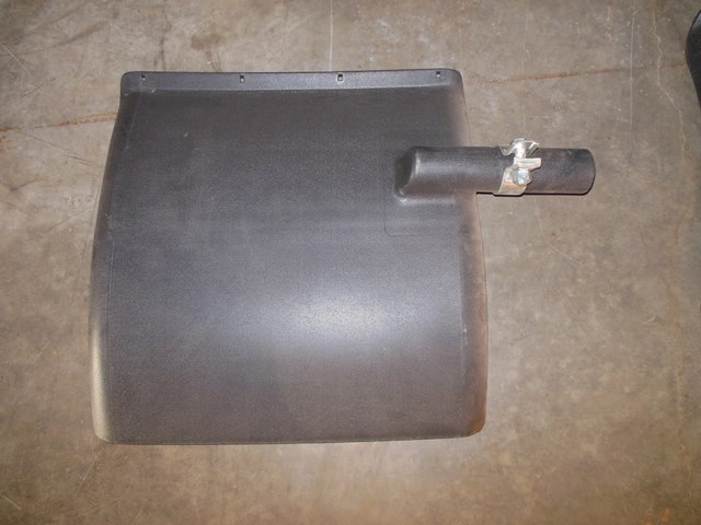 lot 103 image: Right Side Plastic Quarter Fender