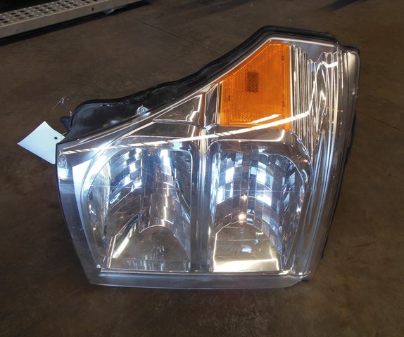 lot 111 image: 2011 - 2015 Ford F250 - F550 Left Side Headlight