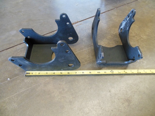 lot 114 image: Suspension Brackets