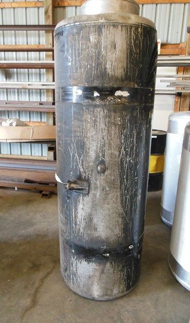 lot 125 image: Aluminum Fuel Tank - Used