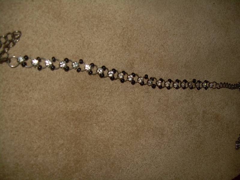 VINTAGE KNECKLACE