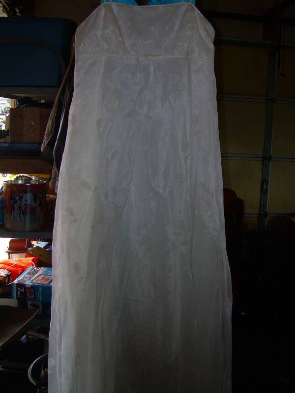 WHITE ROSE INLAY PROM DRESS