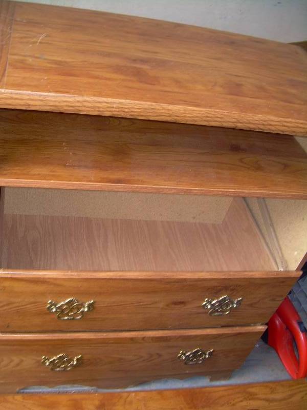 3 DRAWER STAND UP DRESSER