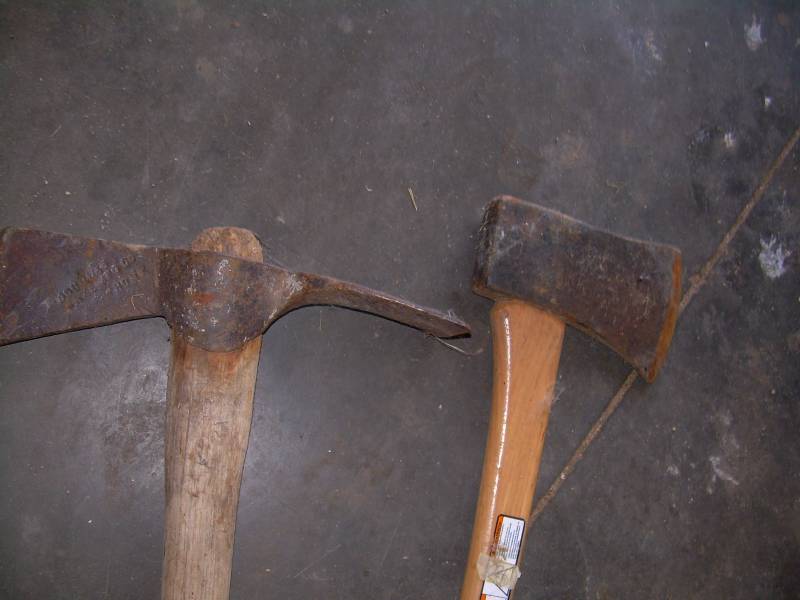 2 AXES