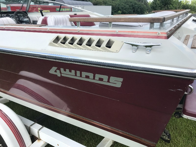 1986 Four Winns "Horizon 190" 19ft Boat With Trailer LE June