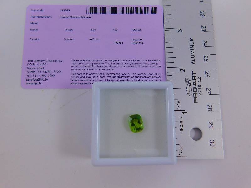 1.9 ct Peridot Gemstone