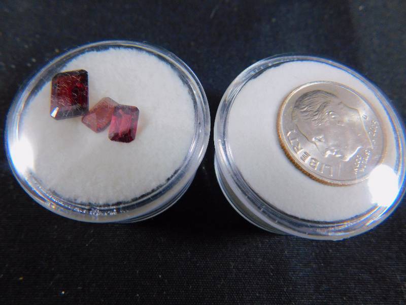 (3) Garnet Gemstones 3.4 cts