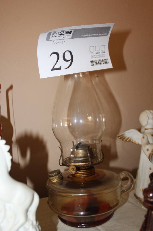lot 29 image: Kerosene Lamp