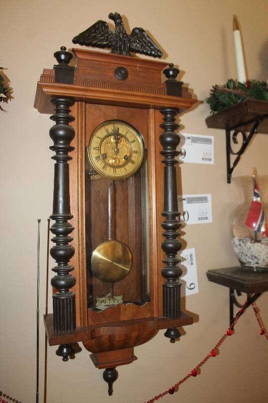 lot 6 image: Wall-mount Pendulum Clock