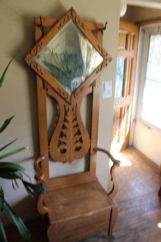 lot 39 image: Tree Mirror Chair