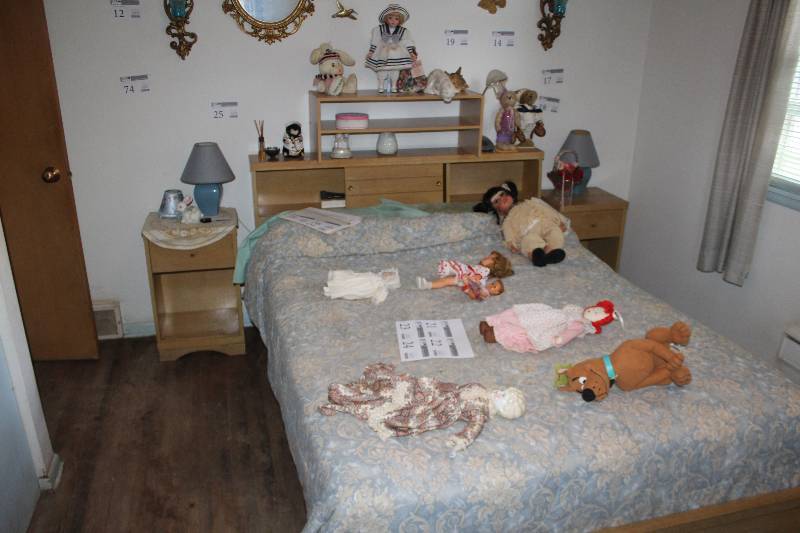 lot 74 image: Double Bed, 2-Night Stands