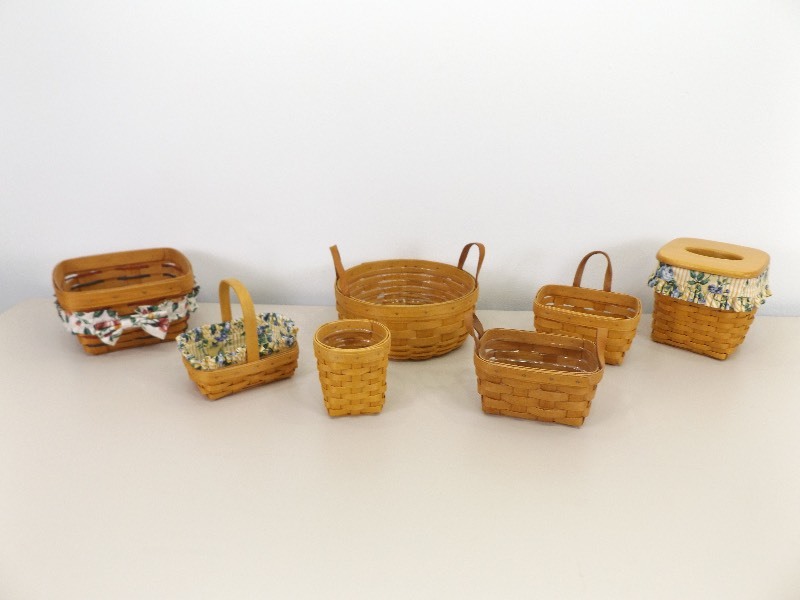 Lot of 7 MINT Longaberger Baskets
