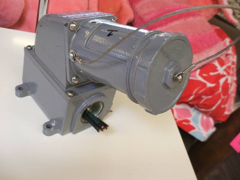 INTERCONNECTION SYSTEM RECEPTACLES