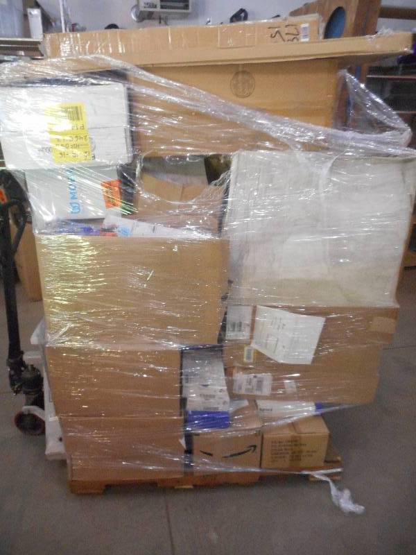 lot 50 image: HUGE PALLET OF GENERAL MERCHANDISE