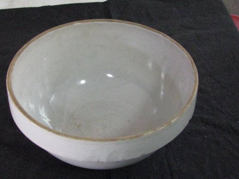 lot 3 image: Red Wing Crock Shoulder Bowl