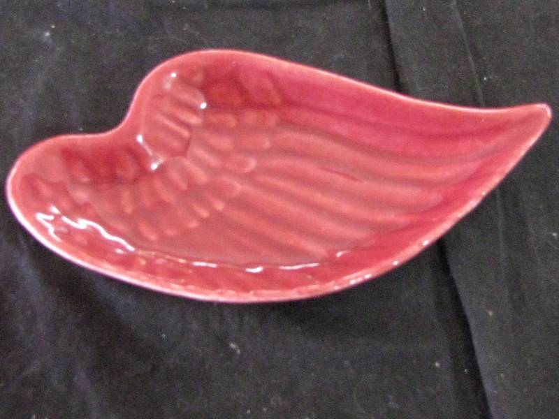 lot 9 image: Red Wing Collector Society 1987 10th Anniversary Wing Ashtray