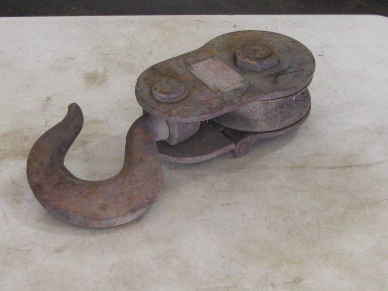 lot 88 image: Crosby Steel Pulley