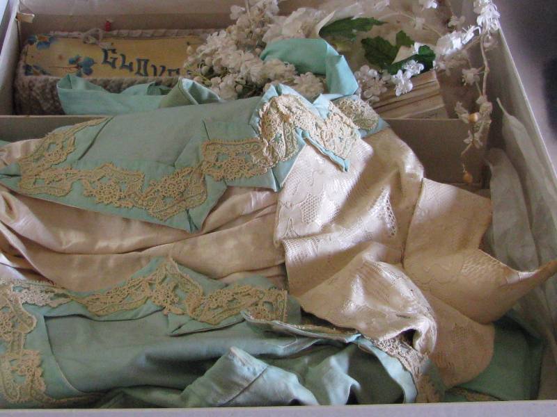 lot 90 image: Antique Pictures & Dress