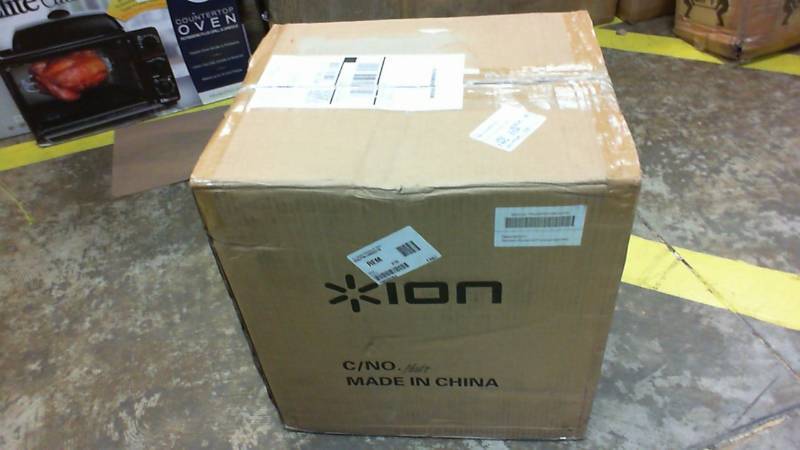 lot 2463 image: Ion Tailgater Wireless BT Speaker