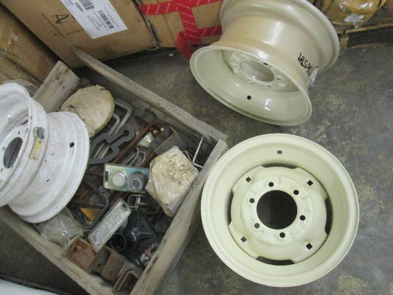 lot 95 image: 3 Metal Rims , Ubolts etc see image...