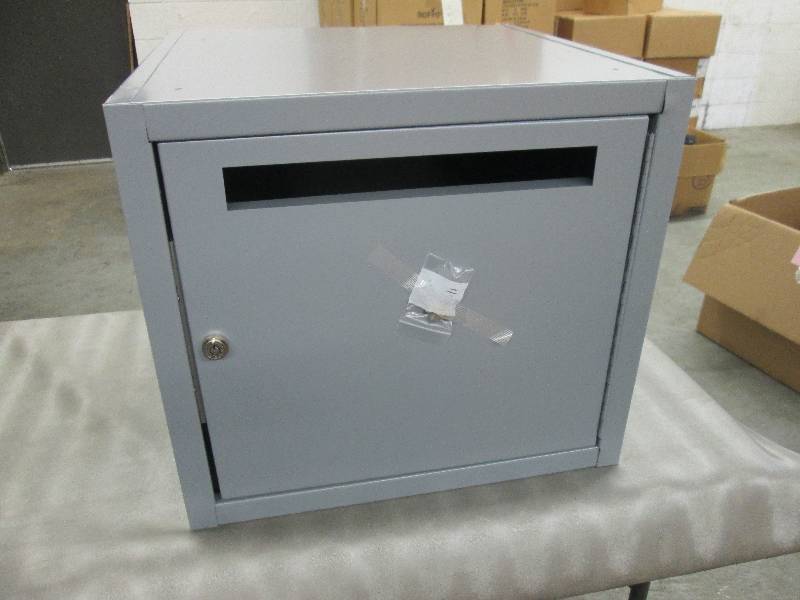 lot 116 image: Metal Locked Drop Box 20Wx20Dx18H i...