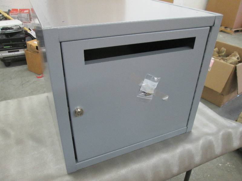 lot 125 image: Metal Locked Drop Box 20Wx20Dx18H i...