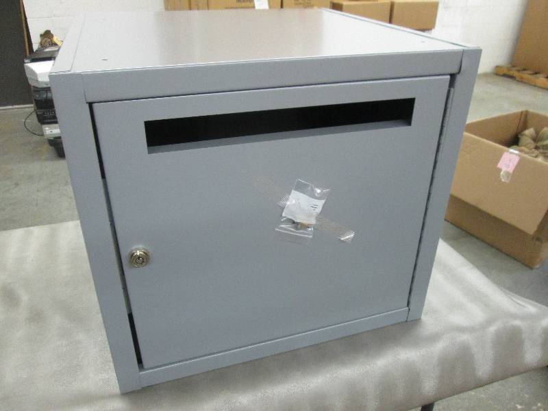 lot 126 image: Metal Locked Drop Box 20Wx20Dx18H i...
