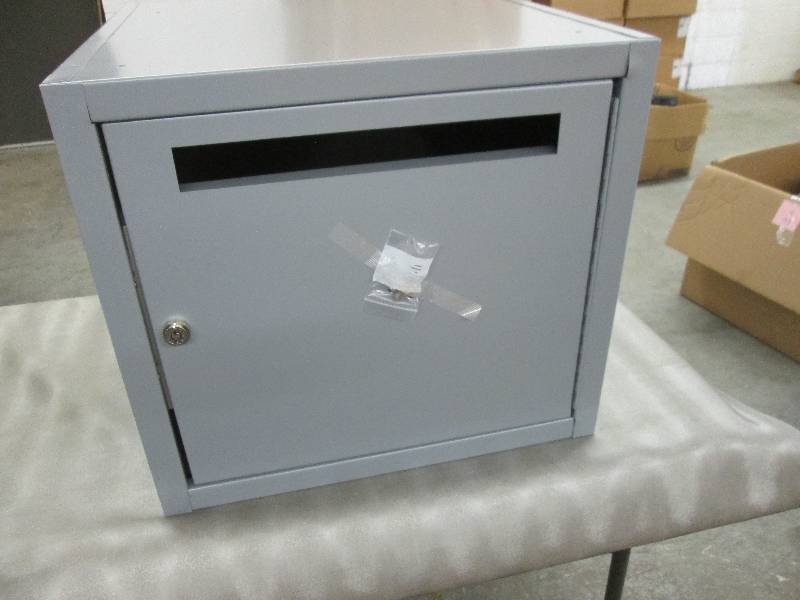 lot 129 image: Metal Locked Drop Box 20Wx20Dx18H i...