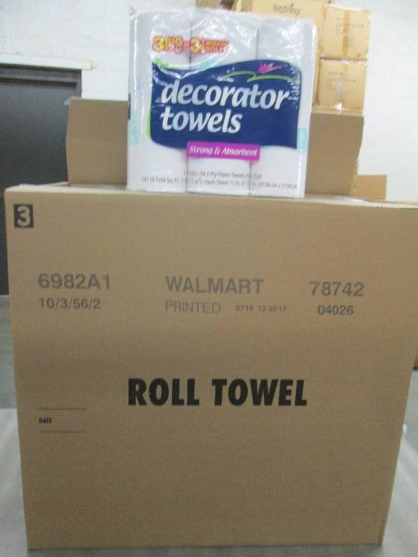 lot 132 image: 1 Case of Decorator Paper Towels 10...
