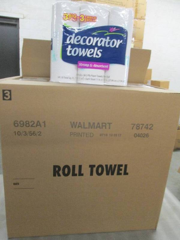 lot 133 image: 1 Case of Decorator Paper Towels 10...