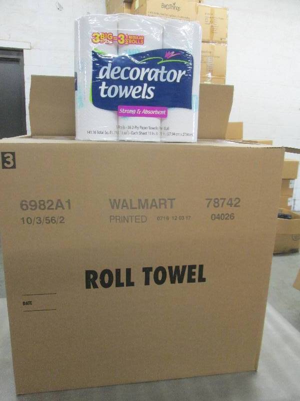 lot 140 image: 1 Case of Decorator Paper Towels 10...