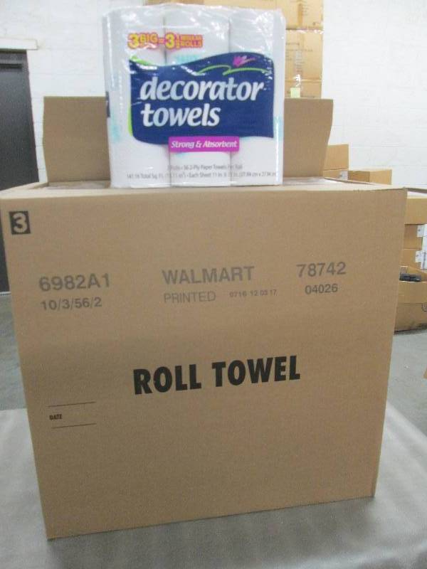 lot 142 image: 1 Case of Decorator Paper Towels 10...