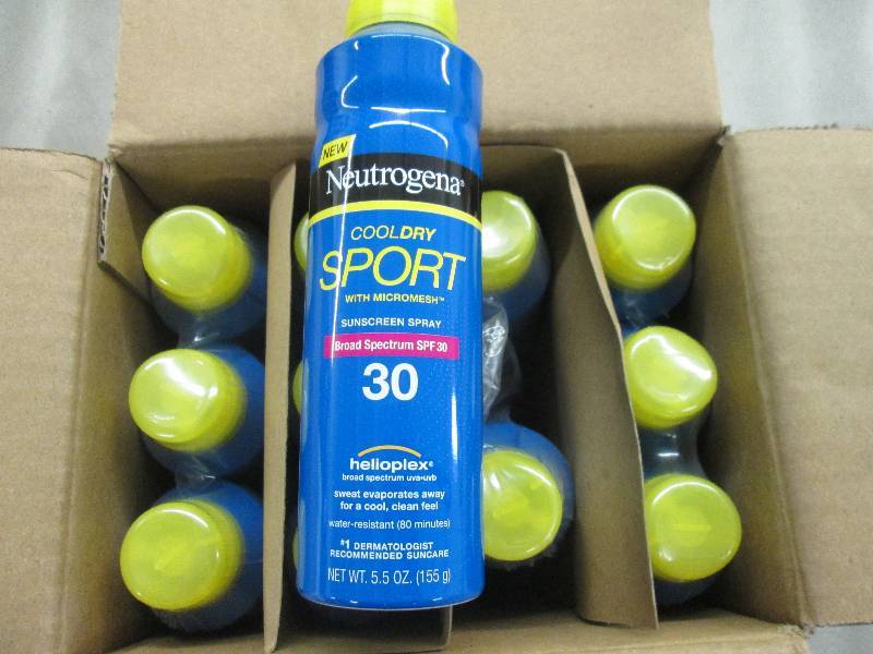 lot 148 image: Case of 12 5.5 oz Neutrogena Cool ...
