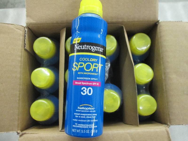 lot 150 image: Case of 12 5.5 oz Neutrogena Cool ...