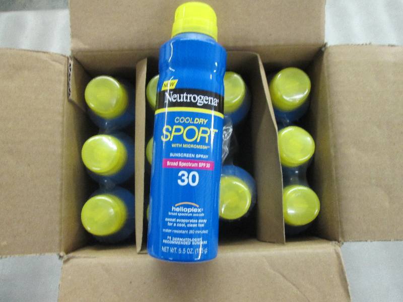 lot 158 image: Case of 12 5.5 oz Neutrogena Cool ...