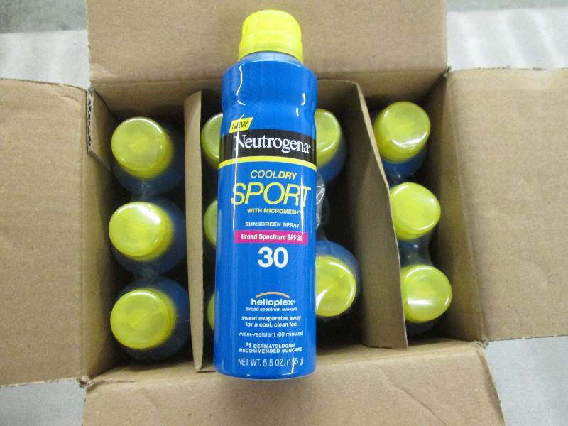 lot 165 image: Case of 12 5.5 oz Neutrogena Cool ...