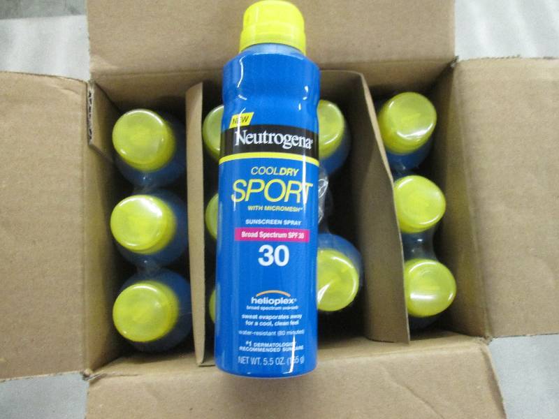 lot 168 image: Case of 12 5.5 oz Neutrogena Cool ...