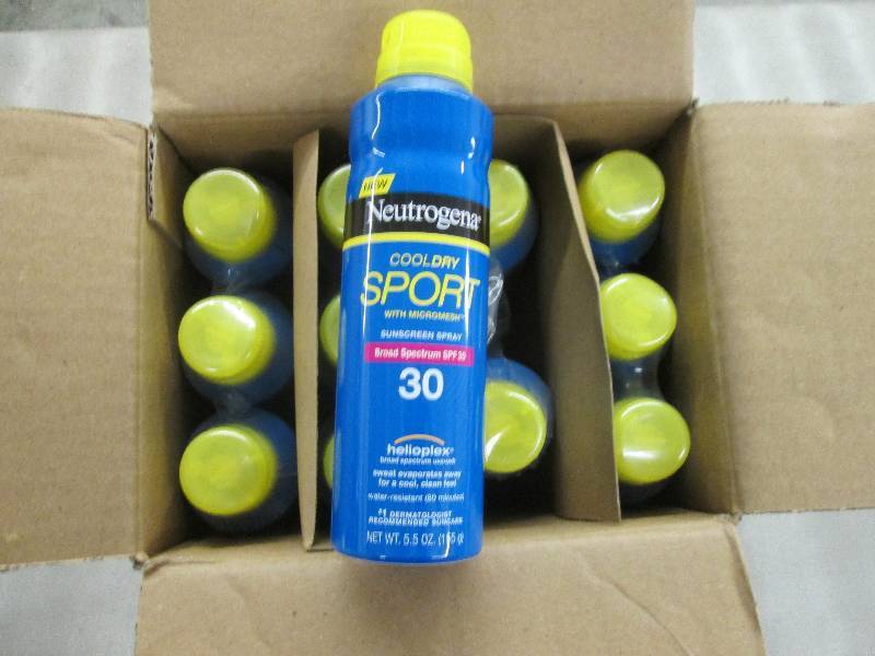 lot 176 image: Case of 12 5.5 oz Neutrogena Cool ...