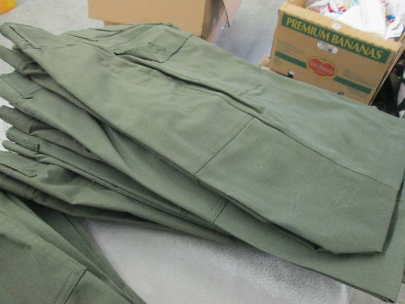 lot 180 image: Lot of 5 New Army Green 4 Pocket Ut...