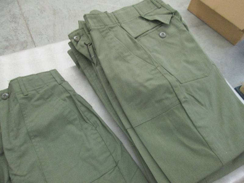 lot 196 image: Lot of 10 New Army Green 4 Pocket U...