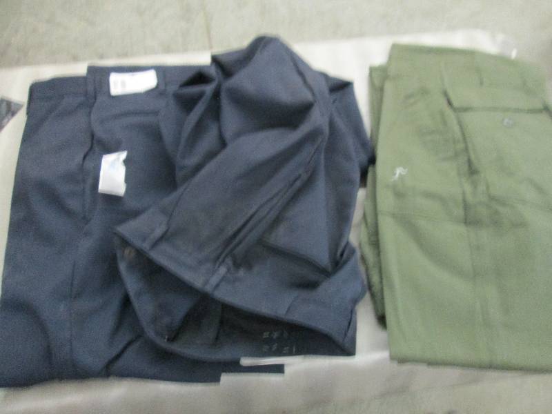lot 214 image: Lot of 4 New Army Green 4 Pocket Ut...