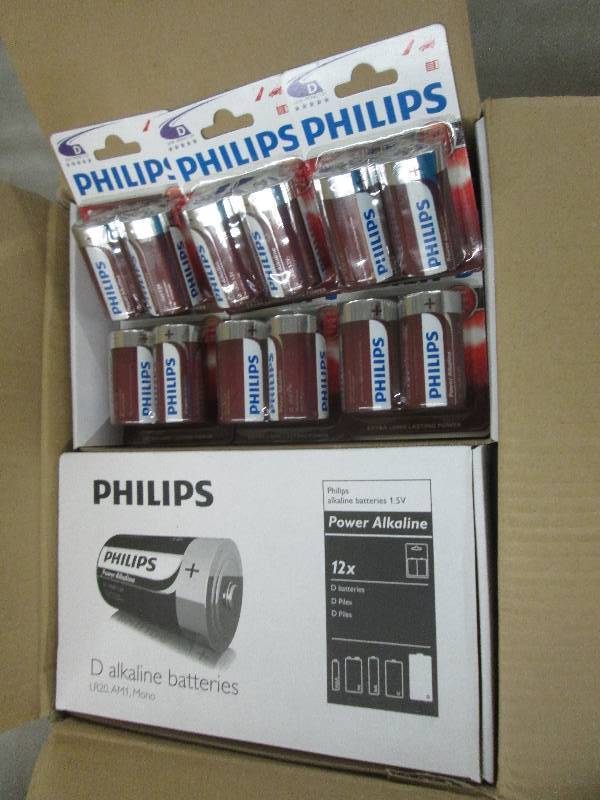 lot 225 image: Case of 4 Boxes of 122pks(96) Phil...