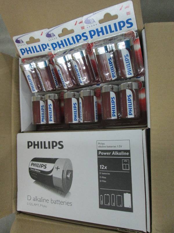 lot 226 image: Case of 4 Boxes of 122pks(96) Phil...