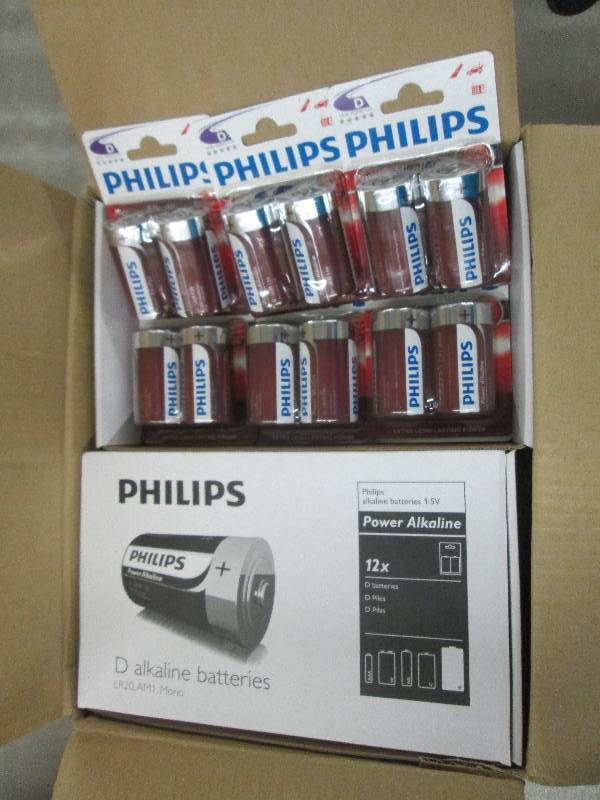 lot 230 image: Case of 4 Boxes of 122pks(96) Phil...