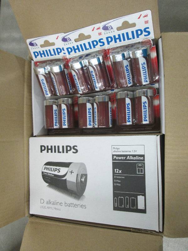 lot 232 image: Case of 4 Boxes of 122pks(96) Phil...