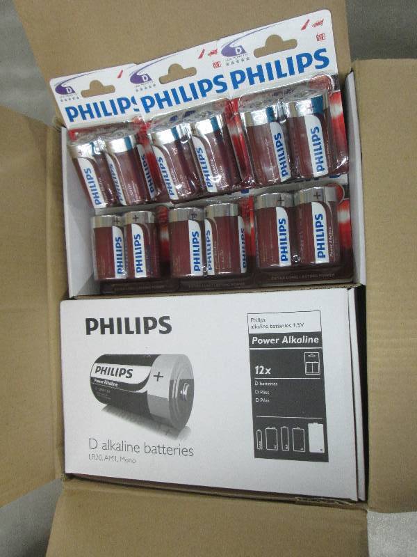 lot 236 image: Case of 4 Boxes of 122pks(96) Phil...