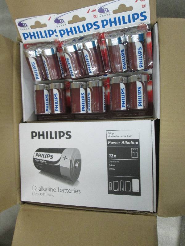 lot 241 image: Case of 4 Boxes of 122pks(96) Phil...
