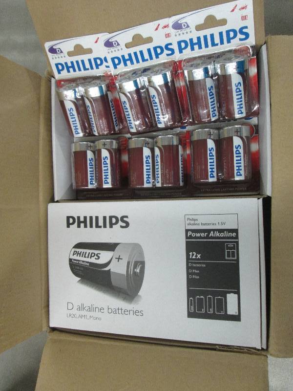lot 243 image: Case of 4 Boxes of 122pks(96) Phil...