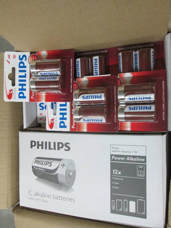 lot 252 image: Case of 4 Boxes of 122pks(96) Phil...