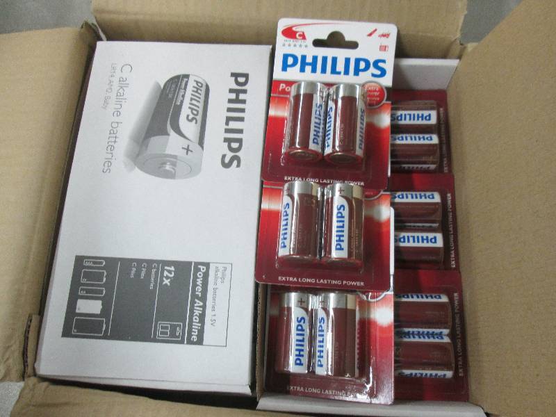lot 267 image: Case of 4 Boxes of 122pks(96) Phil...